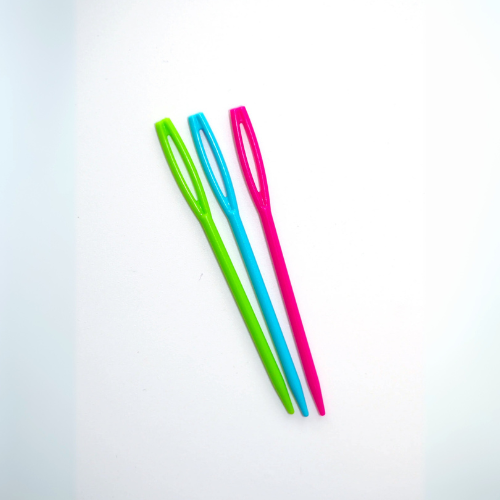 Plastic Hand Sewing Needles For Yarn - Pack Of 3